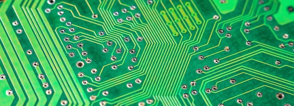 Izopropylalkohol na čistenie elektroniky